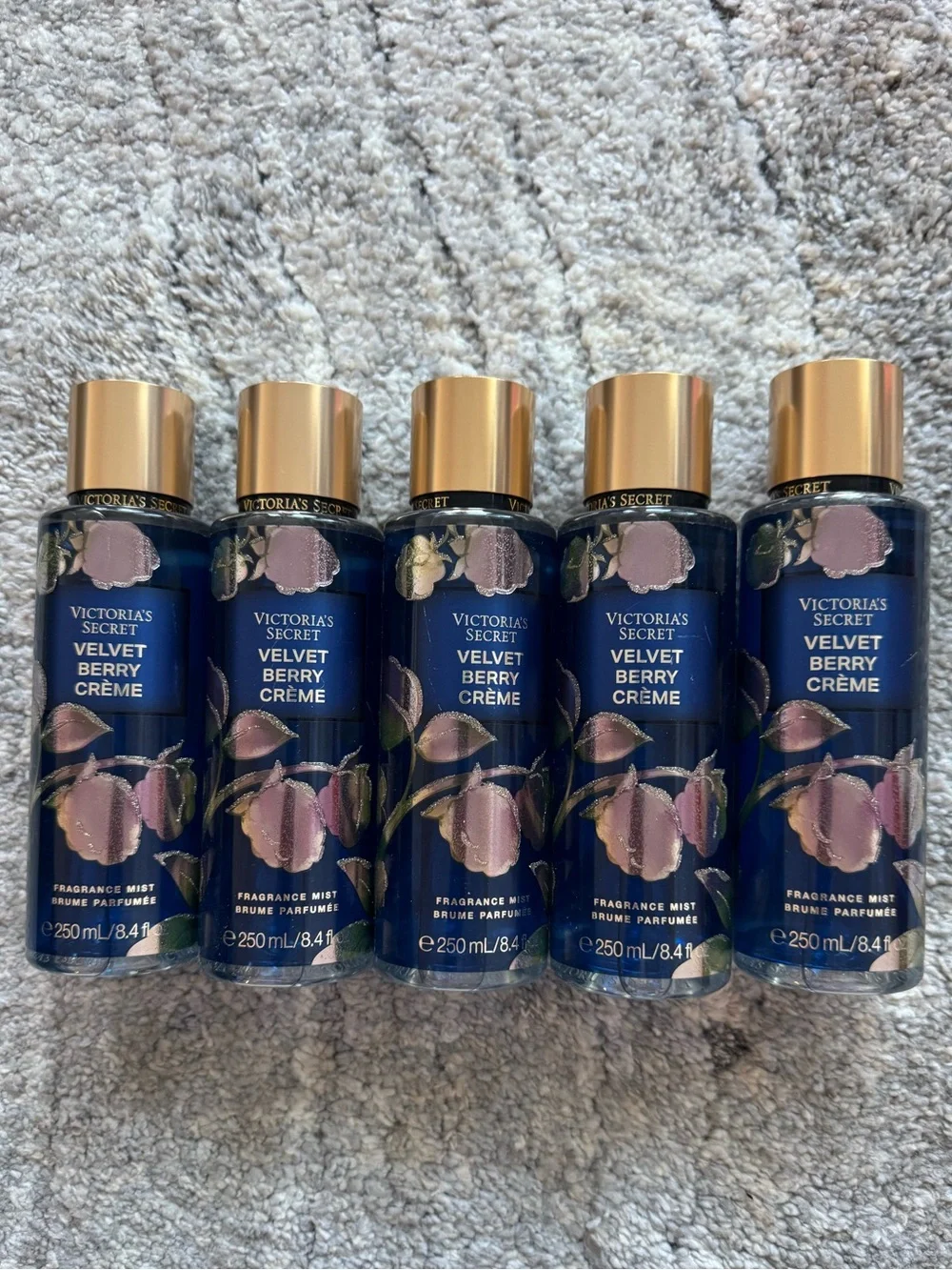 Victoria Secret- velvet berry crème fragrance mist
